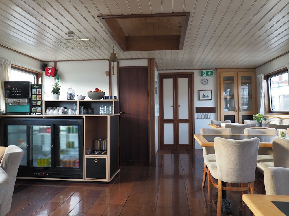 Фото Hotelschip Sarah