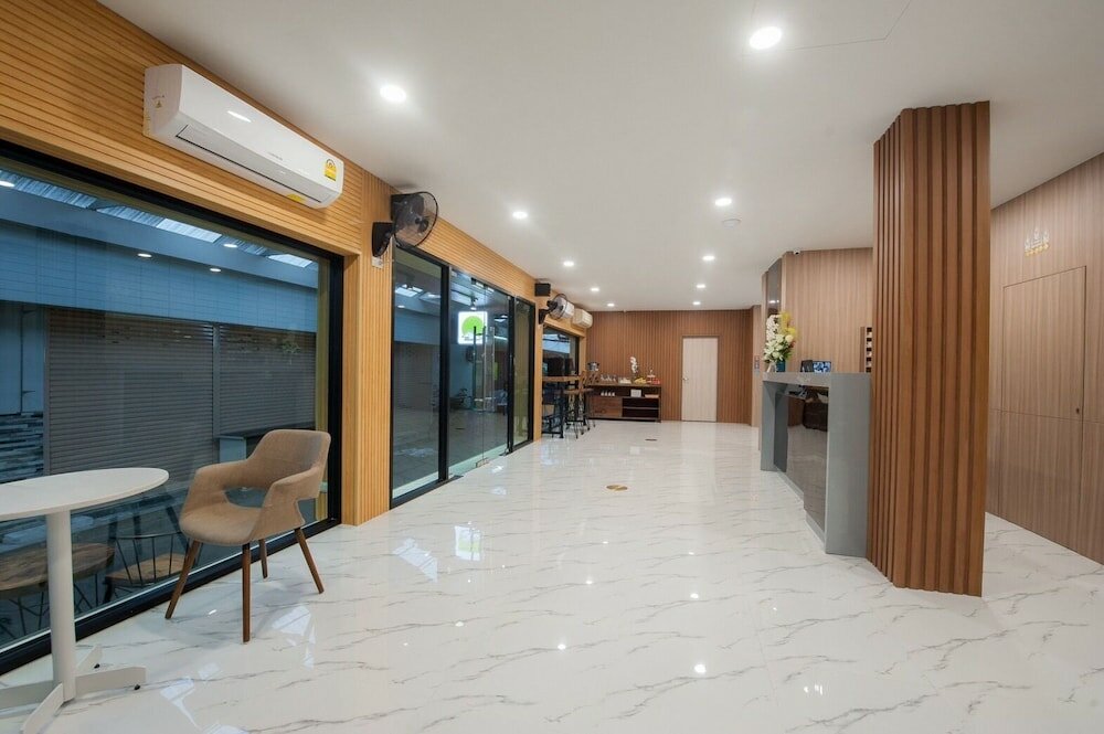 Фото The Moon Night Hotel