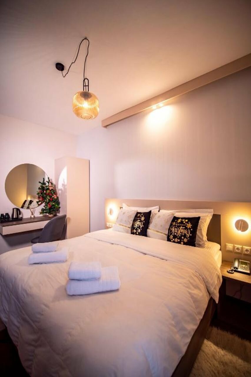 Фото Erofili Hotel and Suites