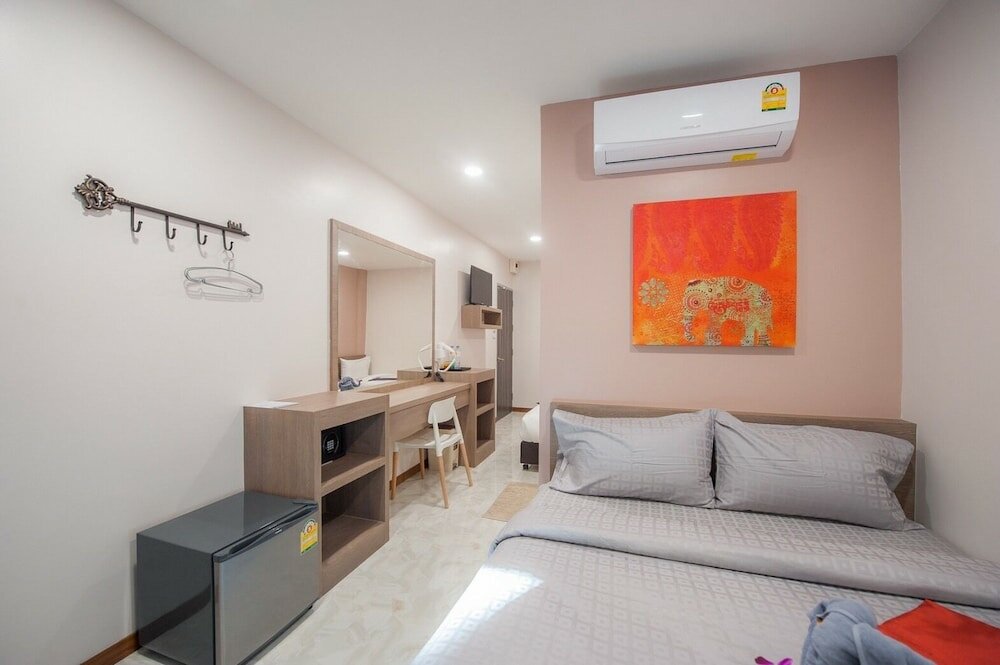 Фото The Moon Night Hotel