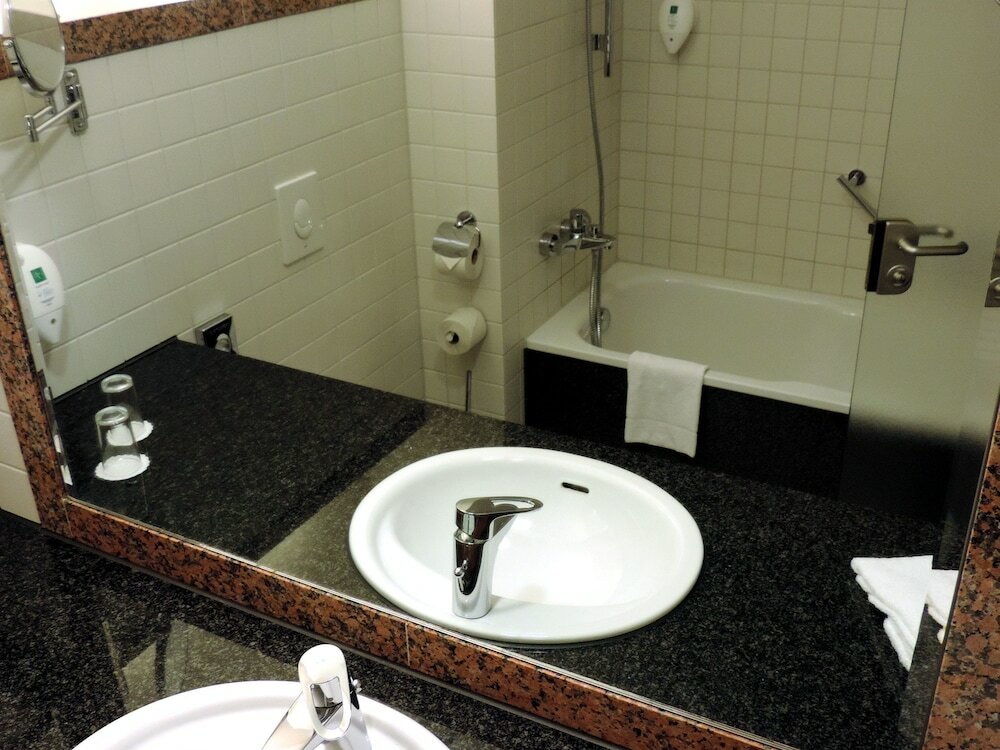 Фото Cologne City Mediapark hotel