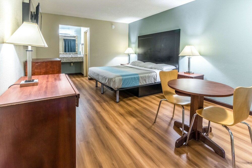 Фото Motel 6 Kenly, Nc