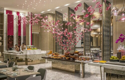 Внешний вид отеля Four Seasons Hotel Kuala Lumpur в Куала-Лумпуре, фото 4