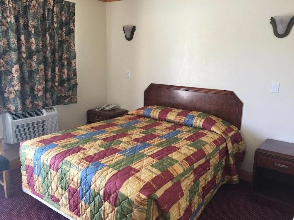 Фото Travel Inn Motel