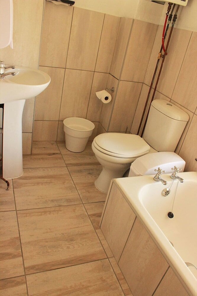 Фото Blue Moon Guesthouse