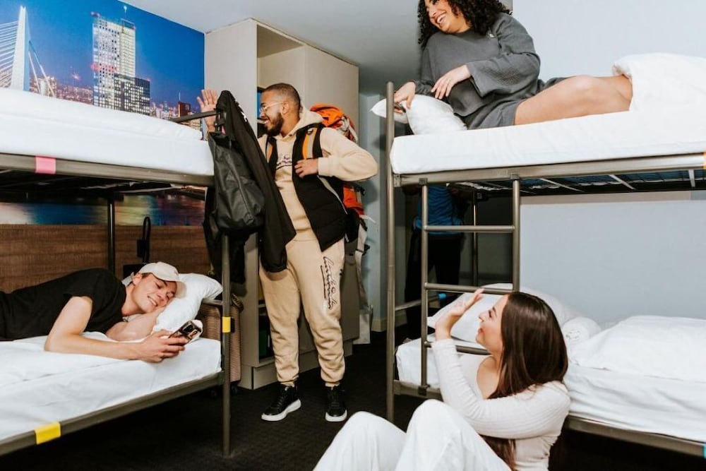 Фото Rotterdam Teleport Hotel