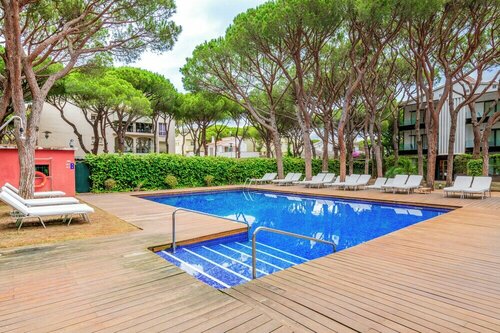 Внешний вид отеля Nm Suites в Кастеле д'Аро, Платхе д'Аре и С'Агаре, фото 4