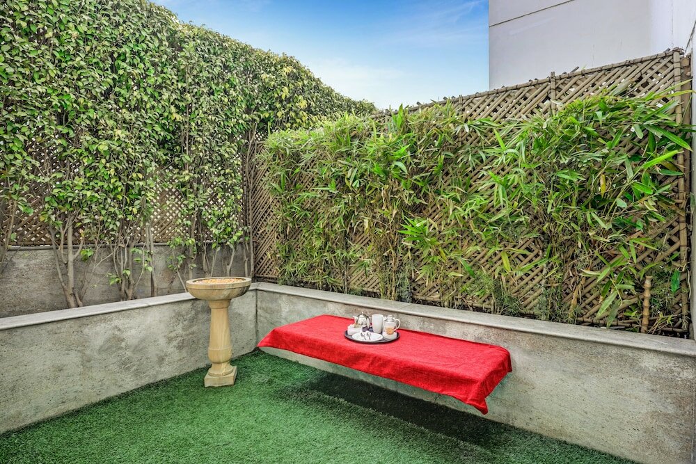 Фото Lemon Tree Premier City Center Gurugram