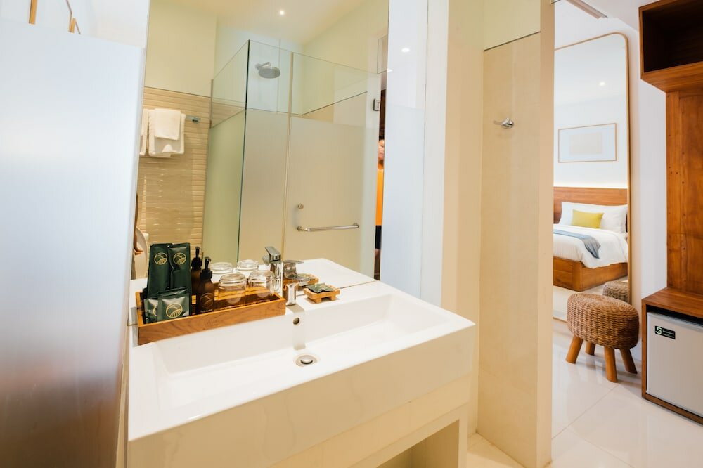 Фото Umpadhi Canggu Hotel