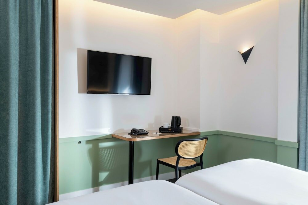 Фото Hotel Wyld Saint Germain Paris