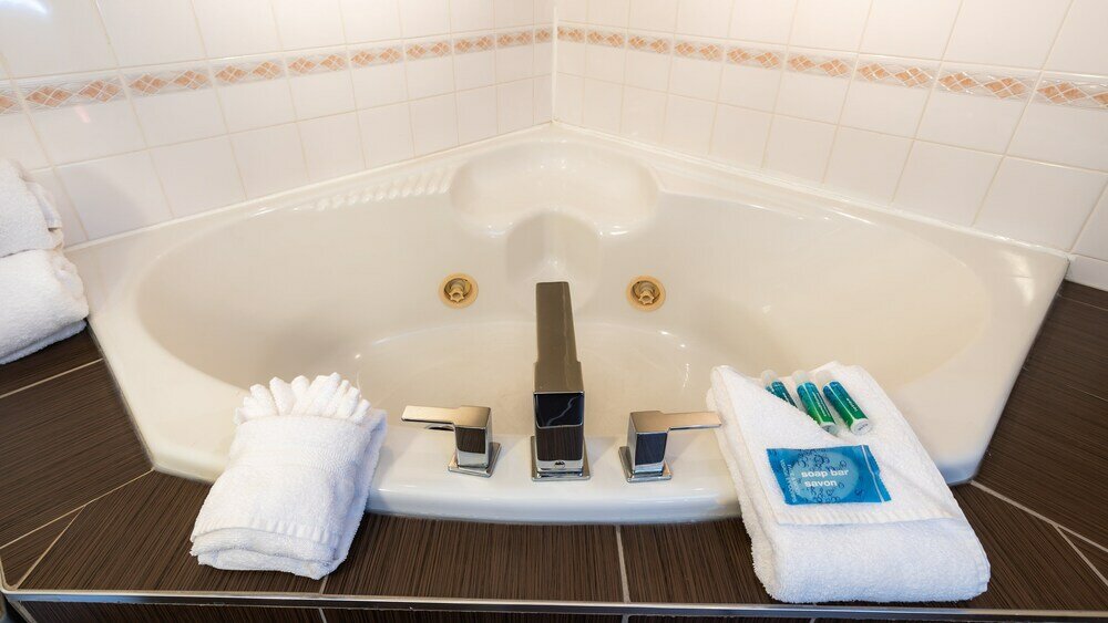 Фото Holiday Inn Express Edmonton-International Airport
