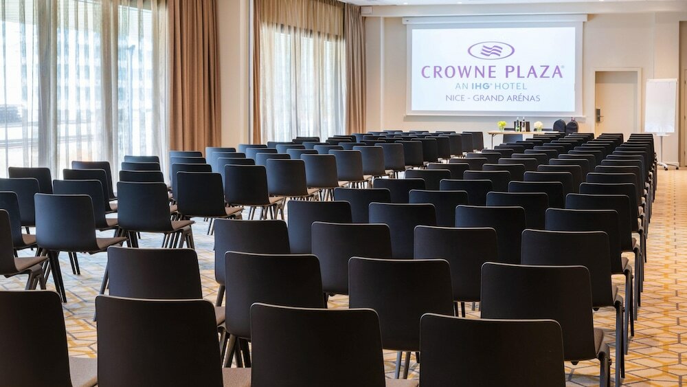 Фото Crowne Plaza Nice Grand Arenas, an Ihg Hotel