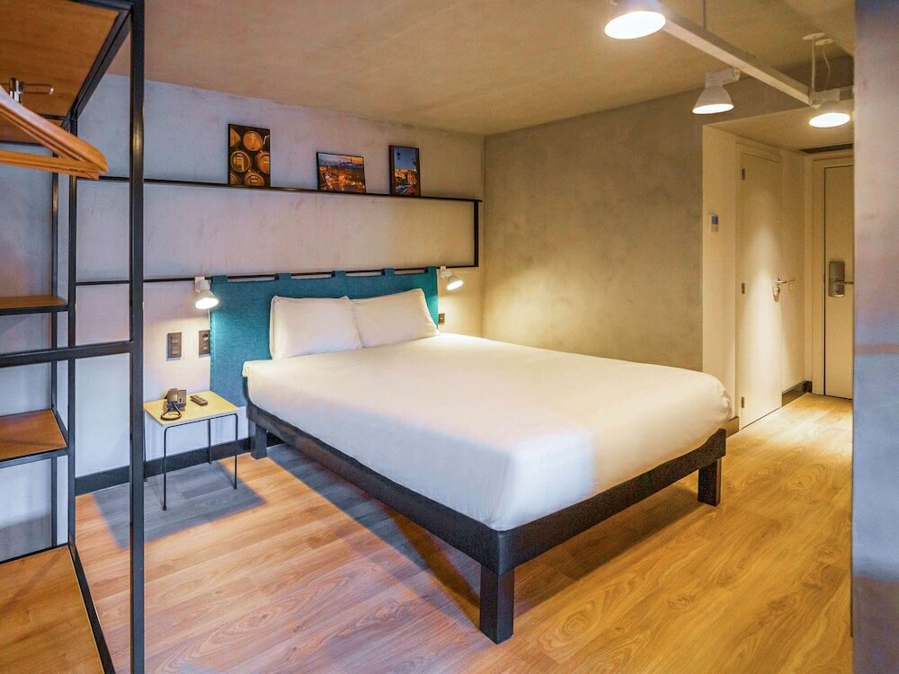 Фото Ibis Porto Centro Mercado Bolhao