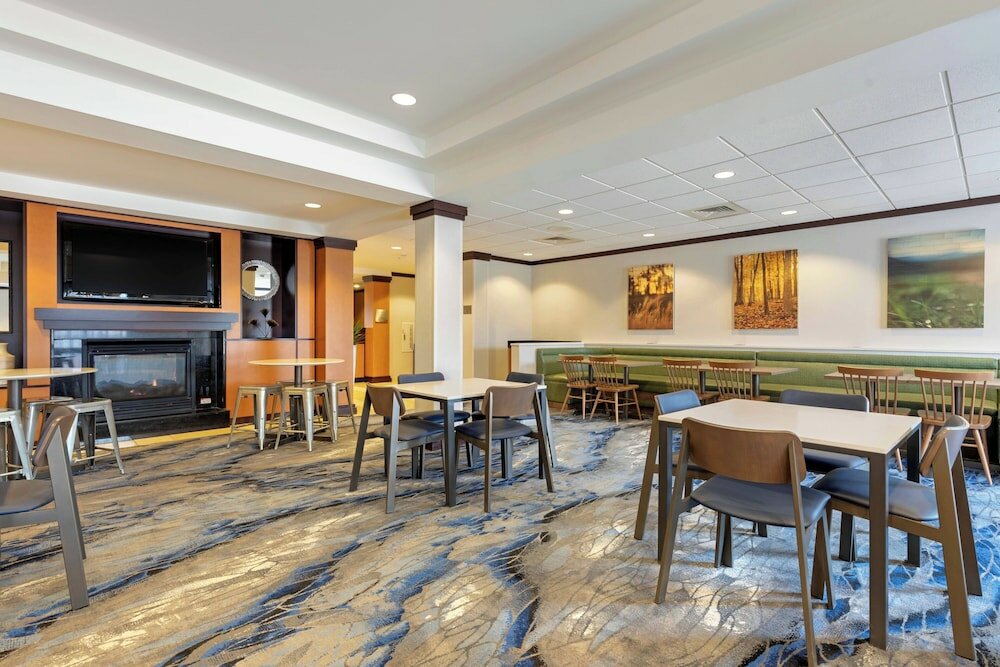 Фото Fairfield Inn & Suites by Marriott Rockford