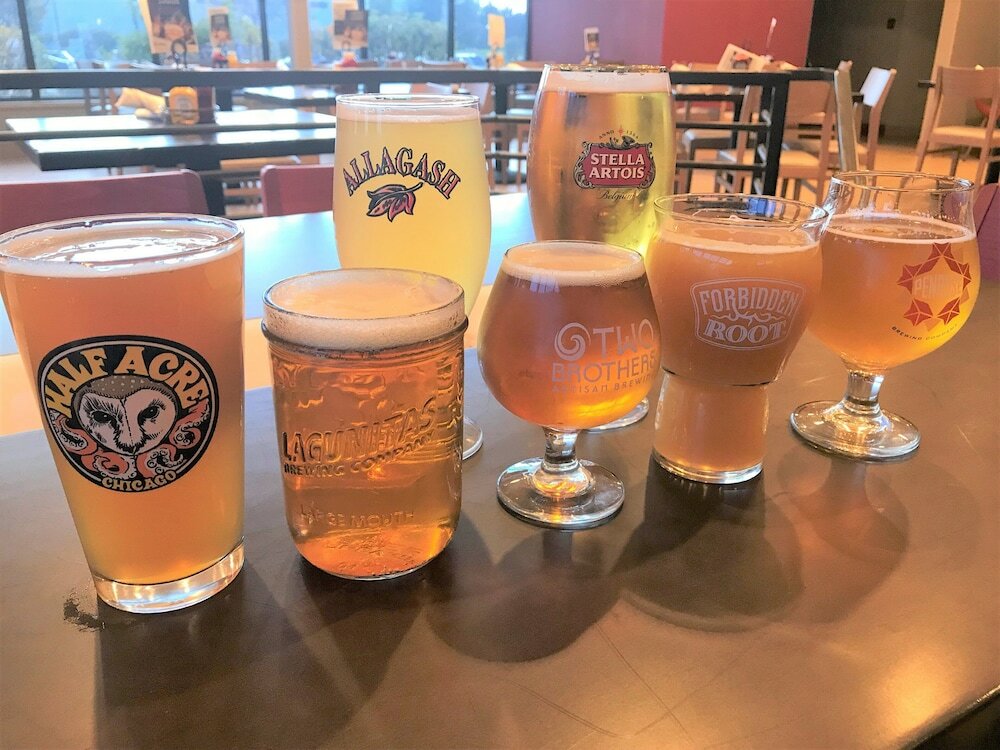 Фото Holiday Inn & Suites Chicago-Carol Stream