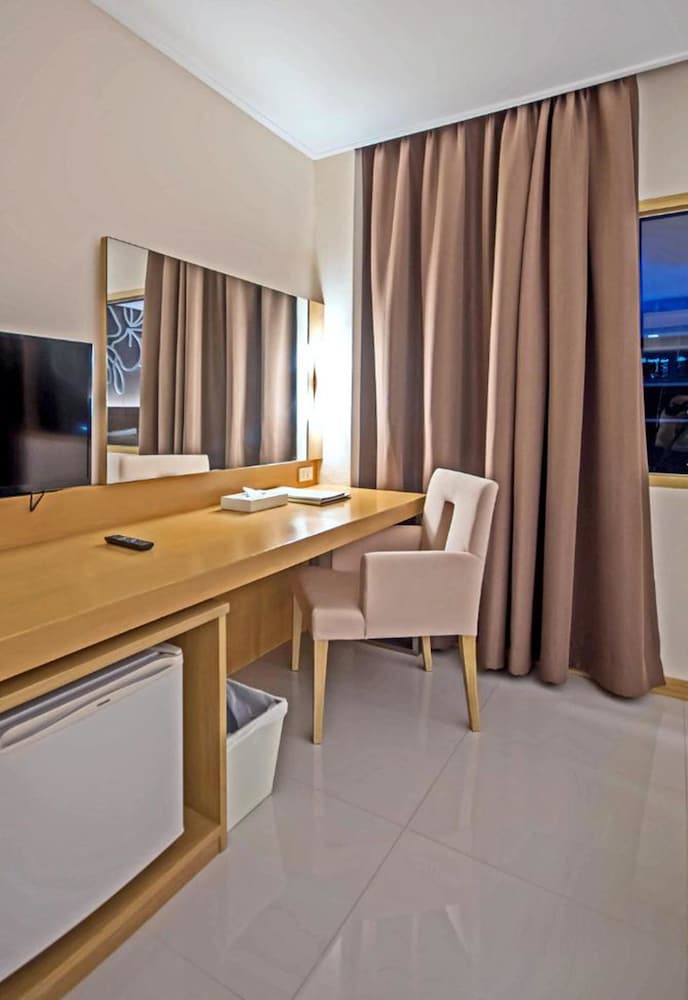 Фото Navarat Heritage Hotel