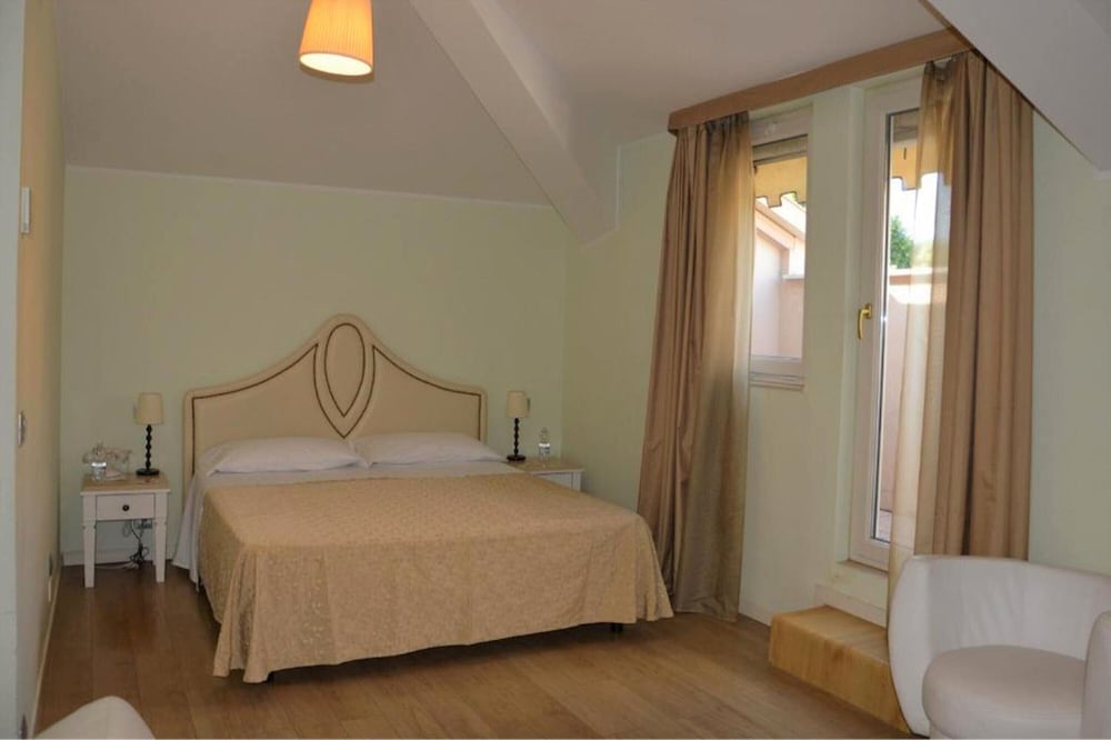 Фото Grand Hotel Regina