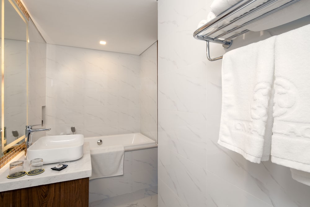 Фото Cn Palace Boutique Hotel & SPA