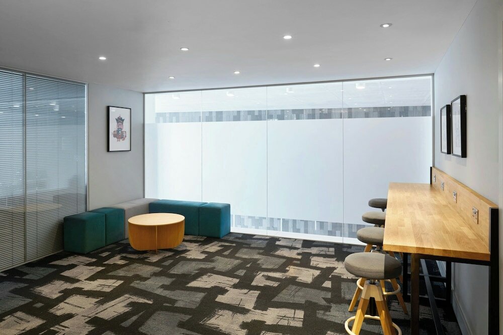 Фото Aloft London Excel