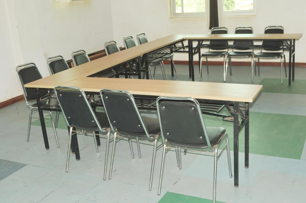 Фото New Scroll Inn Hotel