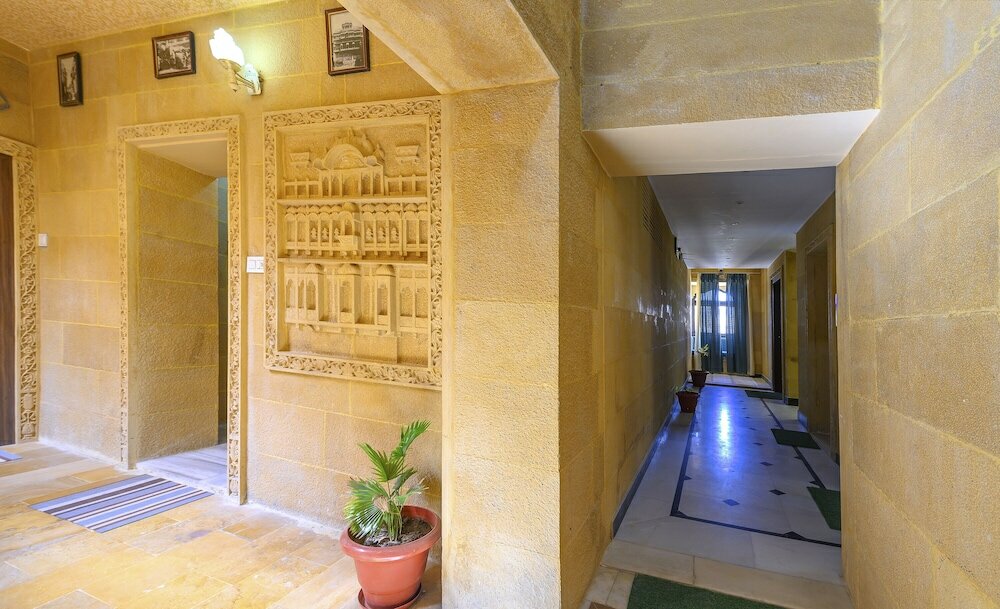 Фото Hotel Akashdeep