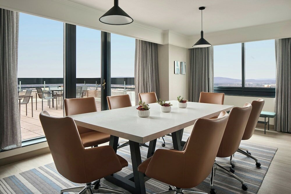 Фото Washington Dulles Marriott Suites