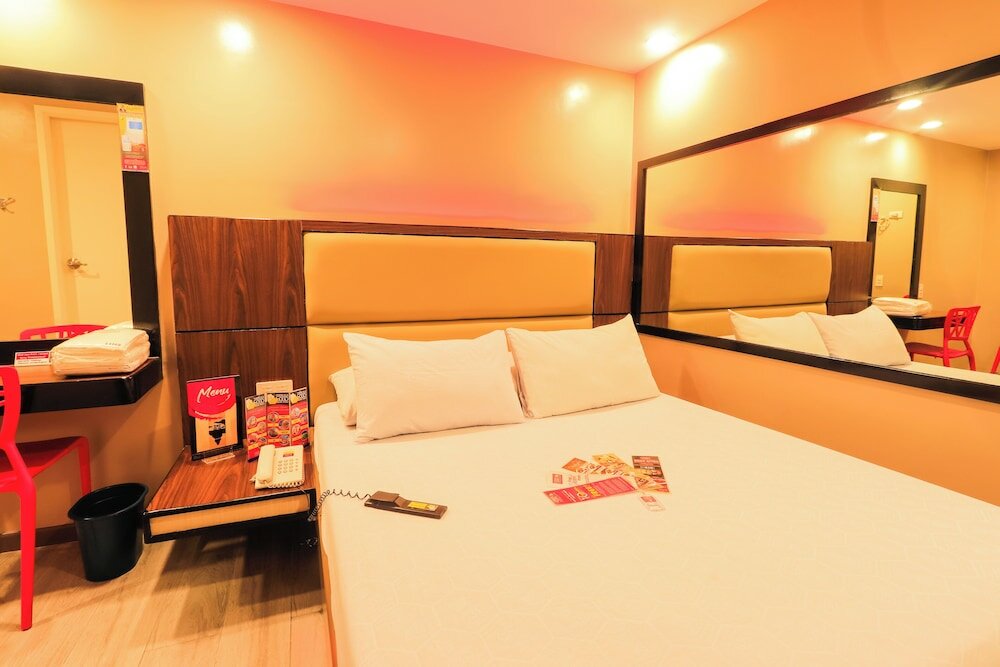 Фото Hotel Sogo Alabang Rotonda