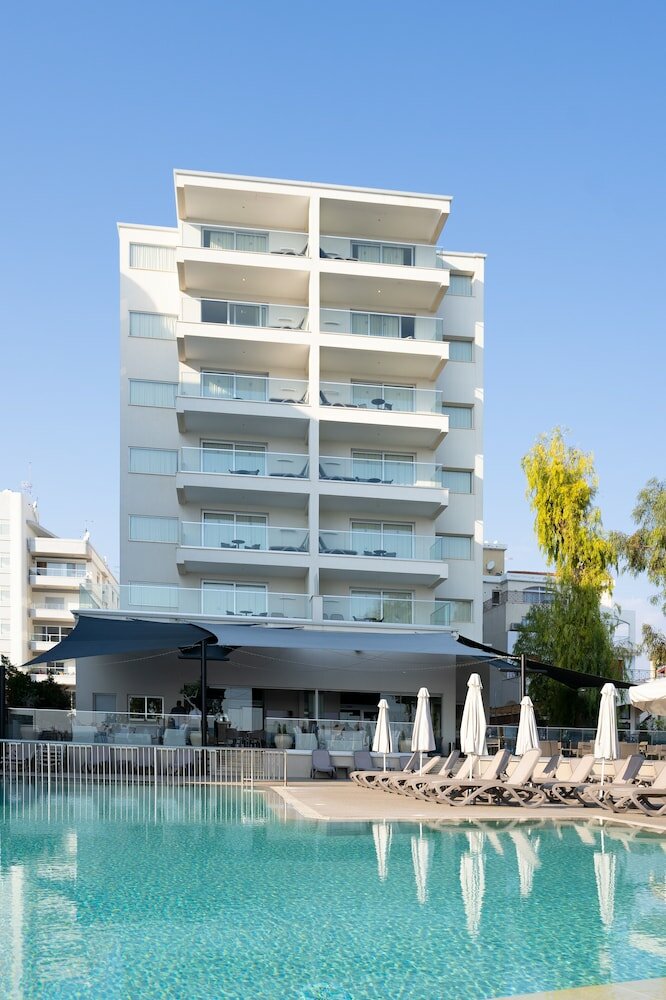 Фото Harmony Bay Hotel