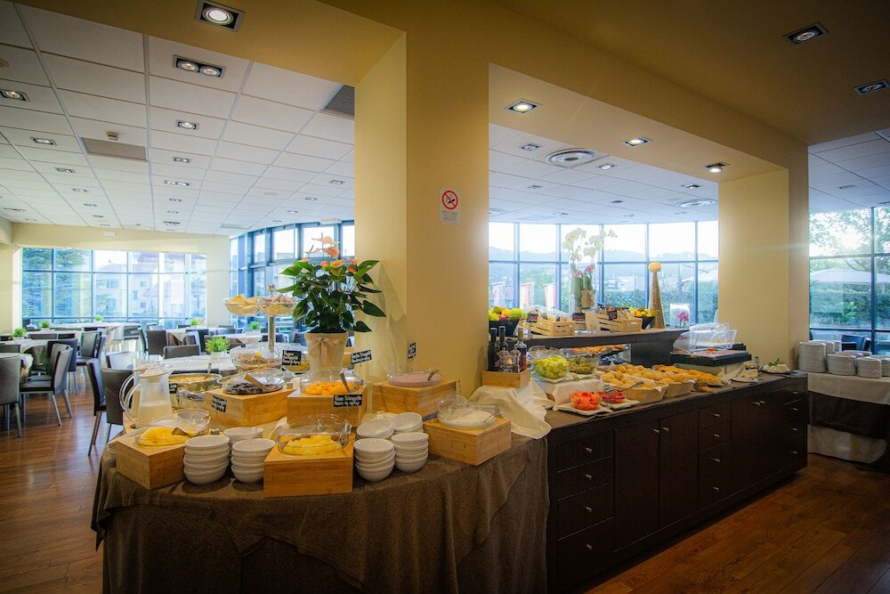 Фото Tuscany Inn