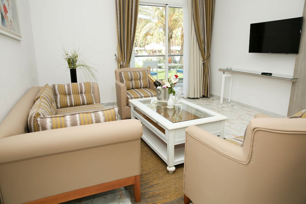 Фото 135145736636