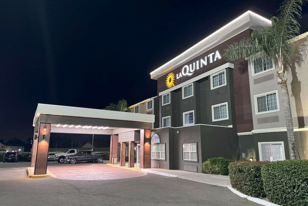 Фото La Quinta Inn & Suites by Wyndham Tulare