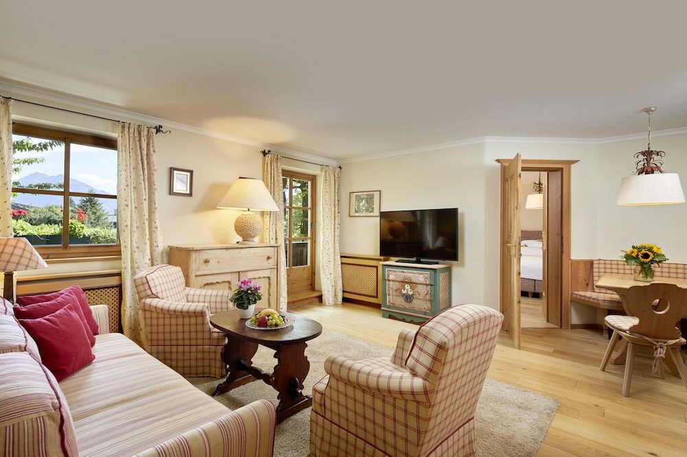 Фото Landsitz Römerhof - Hotel Apartments