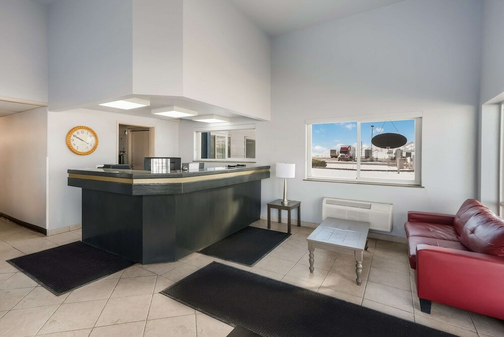 Фото SureStay Hotel by Best Western Wells