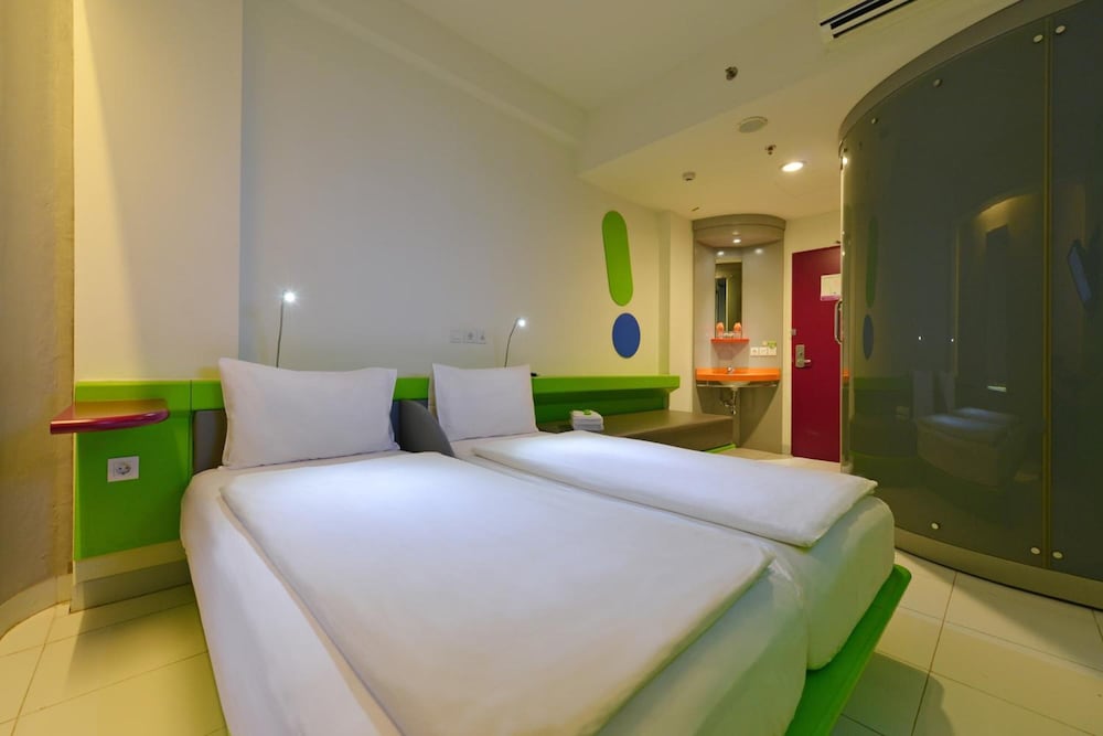 Фото Pop! Hotel Bsd City Tangerang