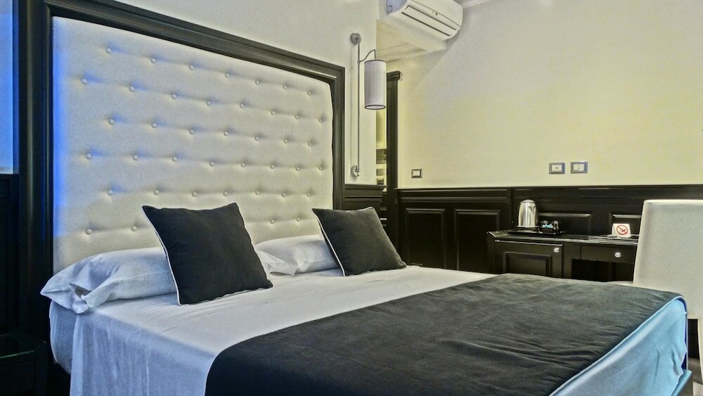 Фото Vaticano Royal Suite