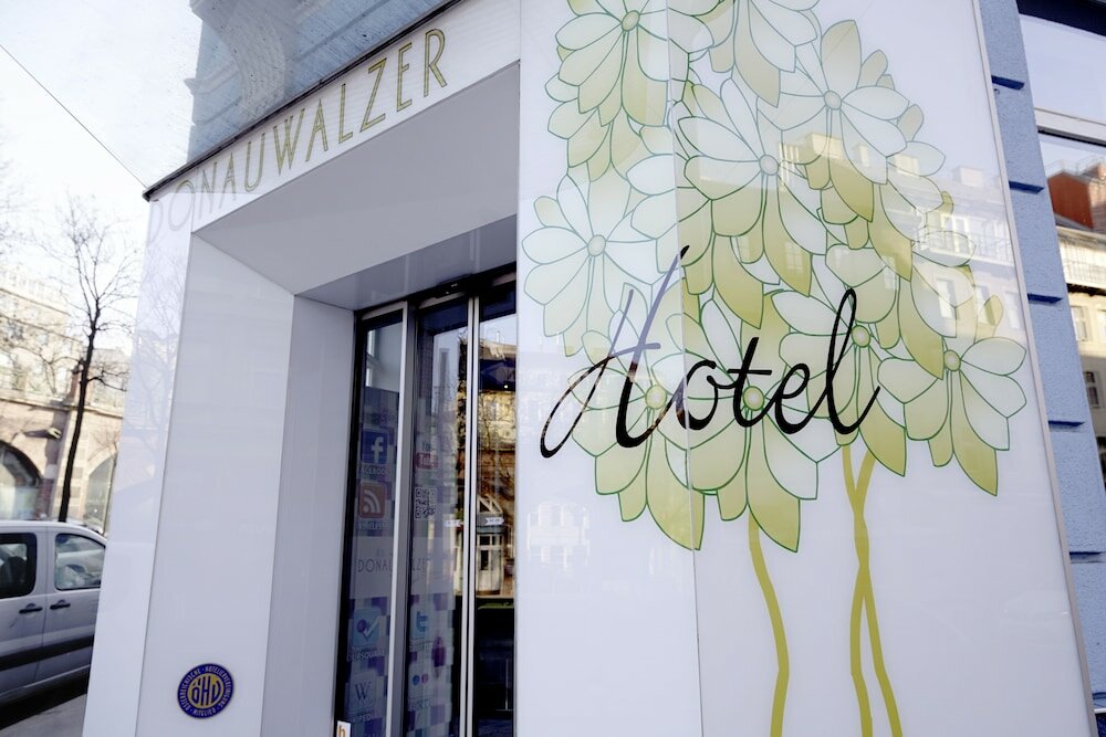 Фото Boutique Hotel Donauwalzer