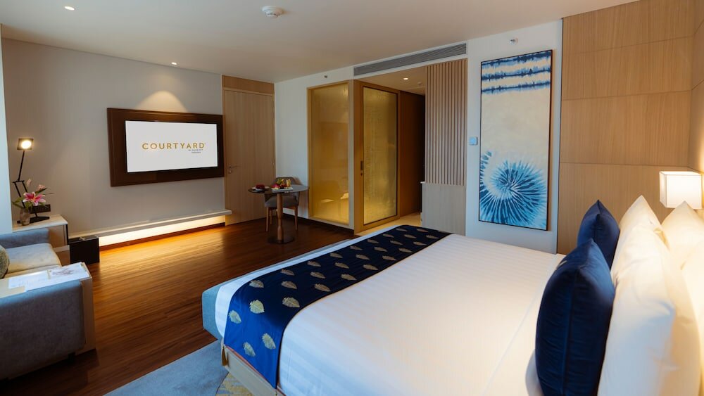 Фото Courtyard by Marriott Vadodara