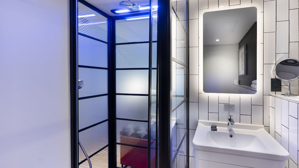 Фото Anew Hotel Green Point