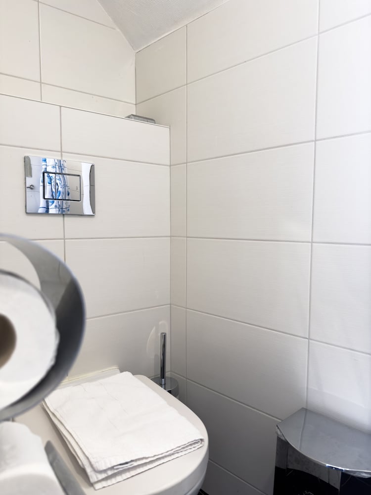 Фото Amsterdam Inn Hotel