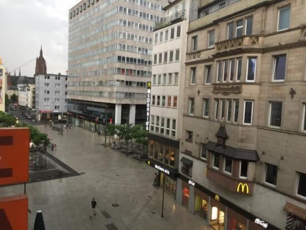 Фото Hotel Expo Frankfurt City Centre