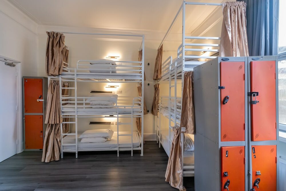 Фото Book a Bed Hostels