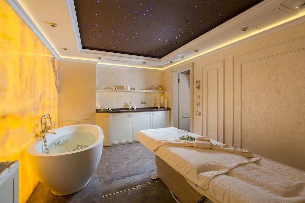 Фото Nobil Luxury Boutique Hotel