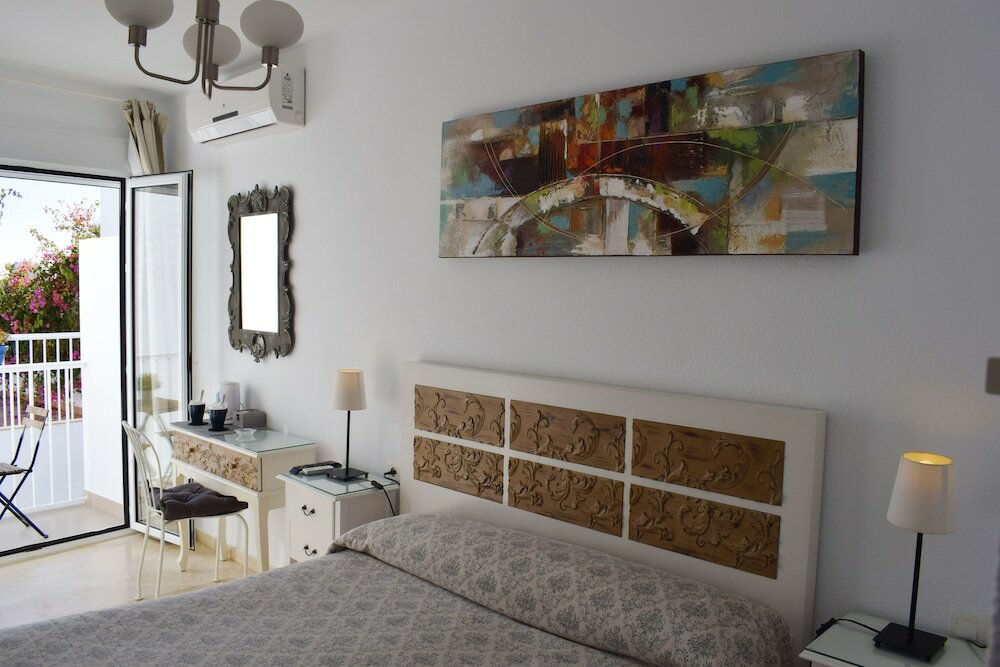 Фото Hostal Tres Soles