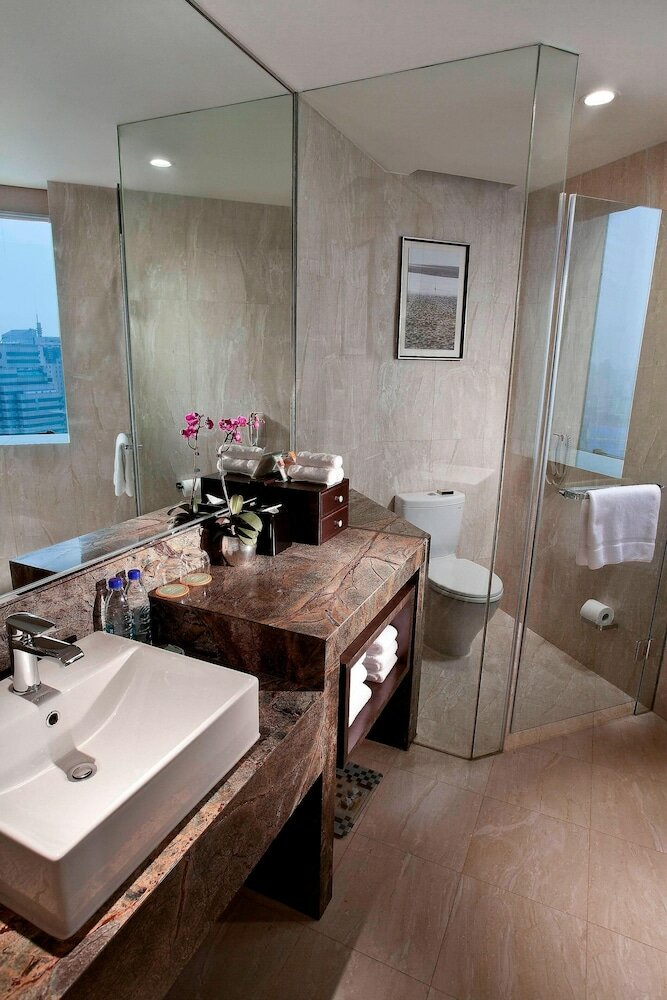 Фото Courtyard by Marriott Shanghai Pudong