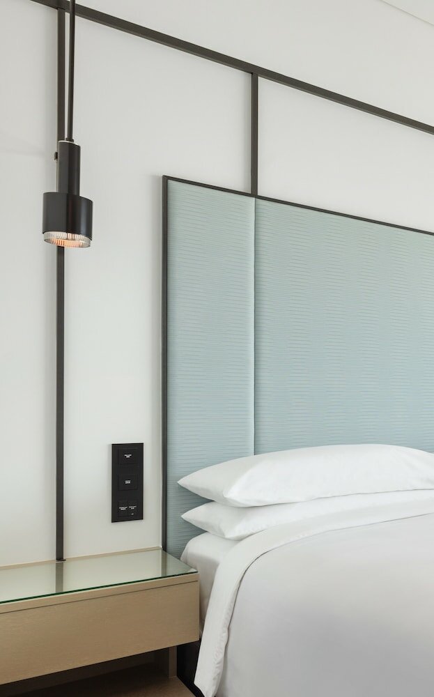 Фото Four Points by Sheraton Hong Kong, Tung Chung