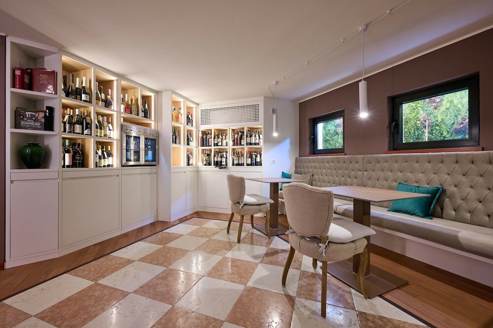 Фото Like Home - Boutique Hotel