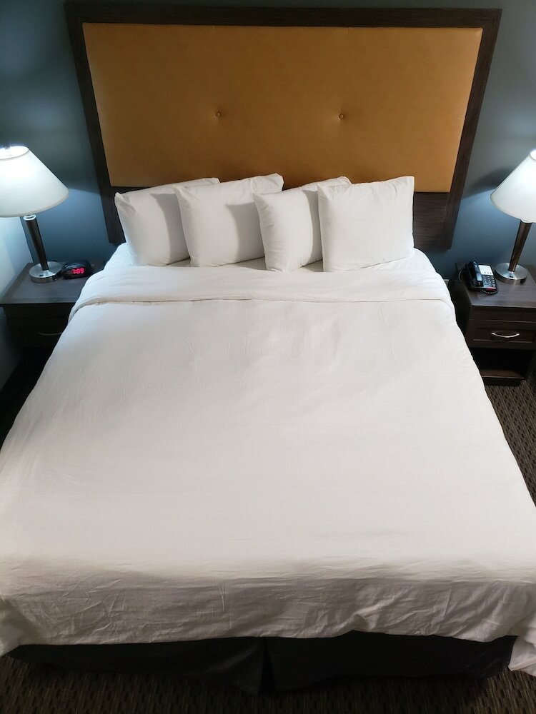 Фото Portofino Inn Burbank