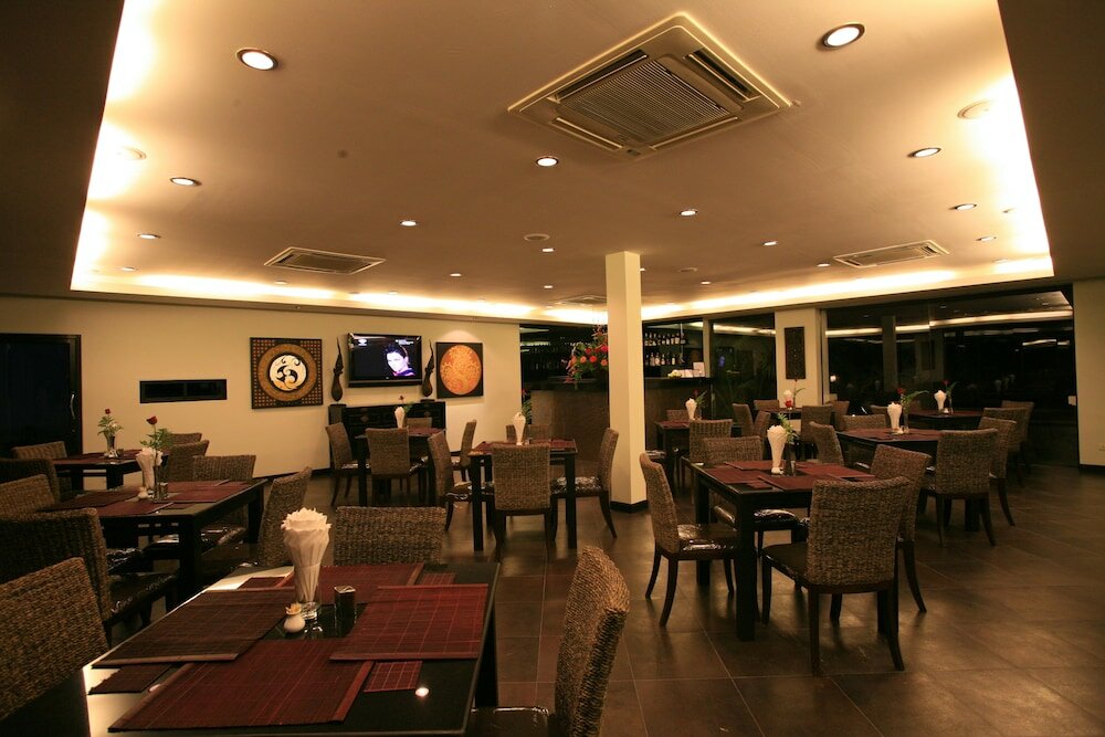 Фото Palm Grove Resort