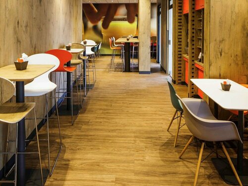 Гостиница ibis Versailles Château в Версале