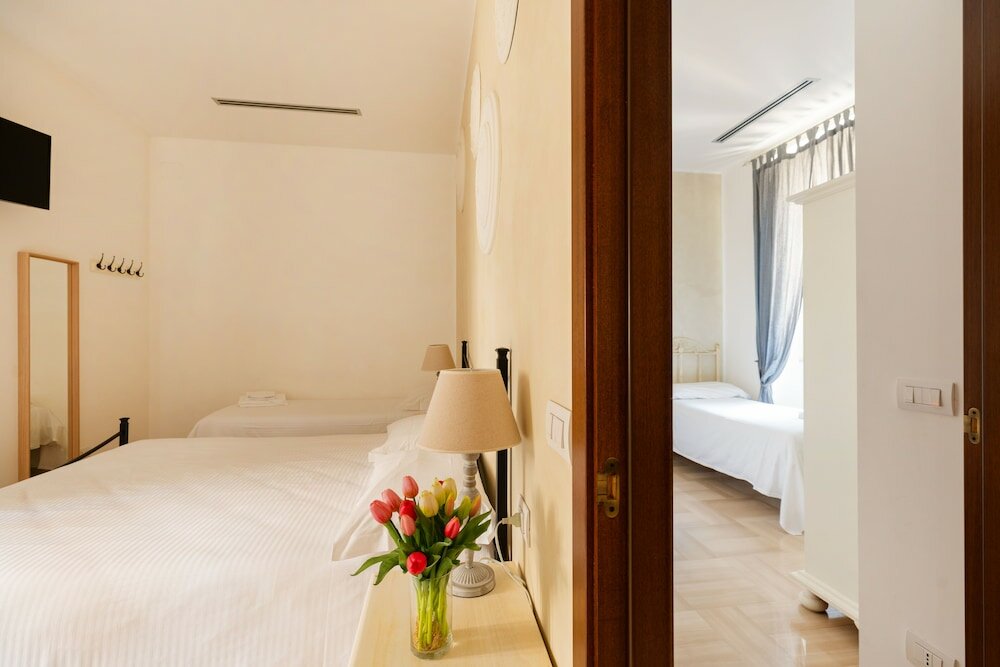 Фото Palazzo de Luca